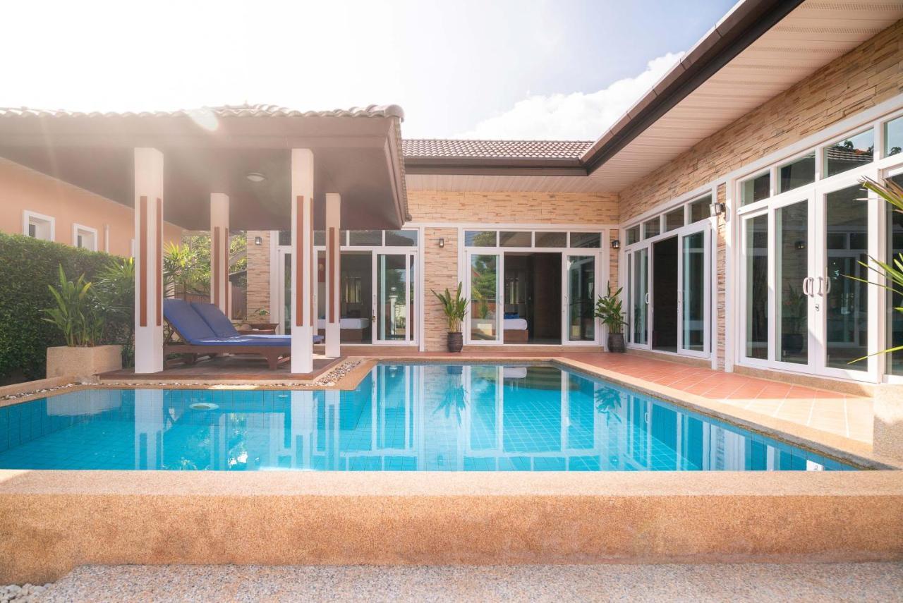 Rawai Private Villas - Pools And Garden חדר תמונה